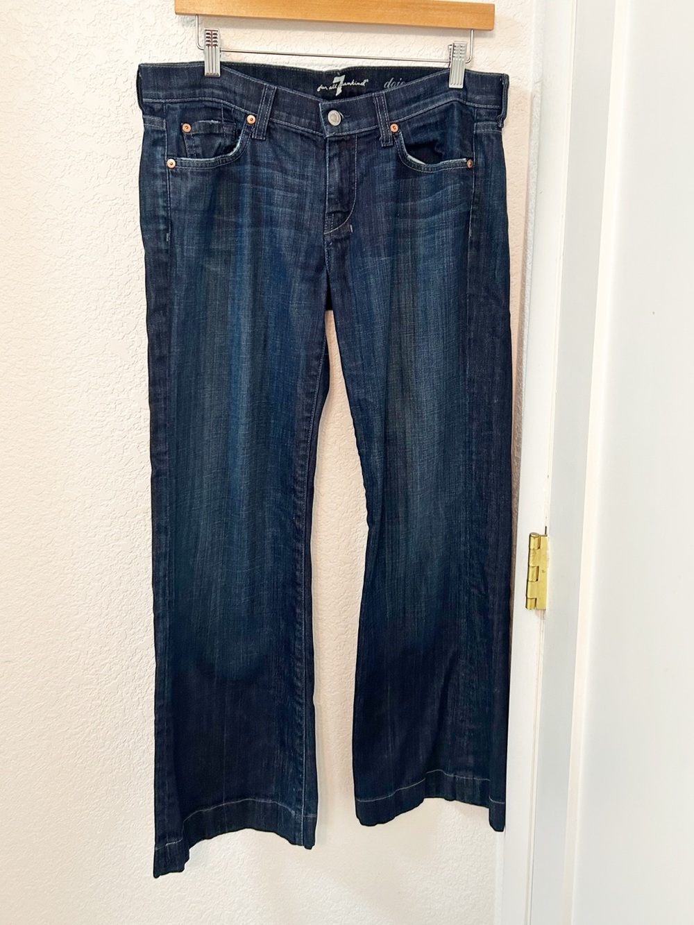 7 For All Mankind - The DOJO
